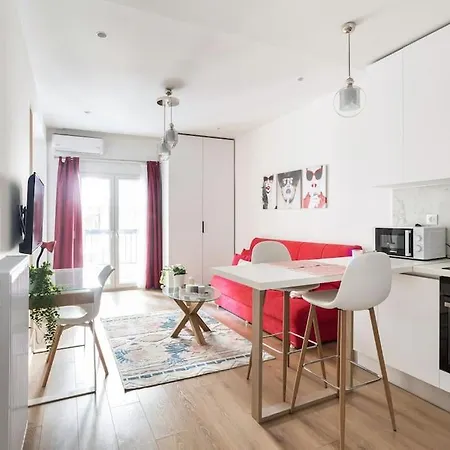 Red Velvet Apt Near City Centre Thessaloniki Exterior photo